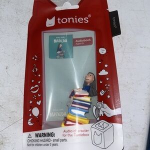 Lots of tonnies figurines